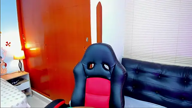 Edelaine rogers online show from December 15, 6:06 am