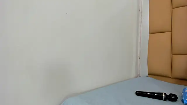 Snapshot of Amy_wats0n chatting on January 21, 10:08 pm Amy wats0n online show from January 21, 10:08 pm