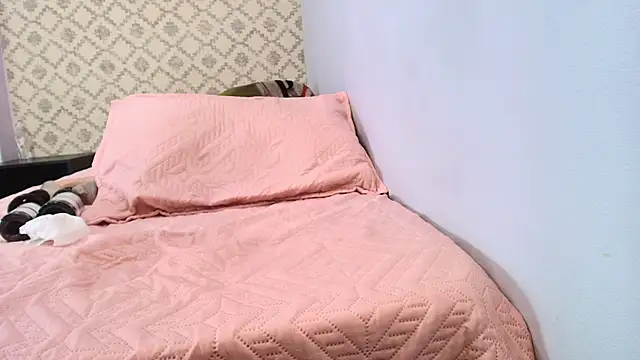 Snapshot of Amy_wats0n chatting on March 21, 10:06 pm Amy wats0n online show from March 21, 10:06 pm