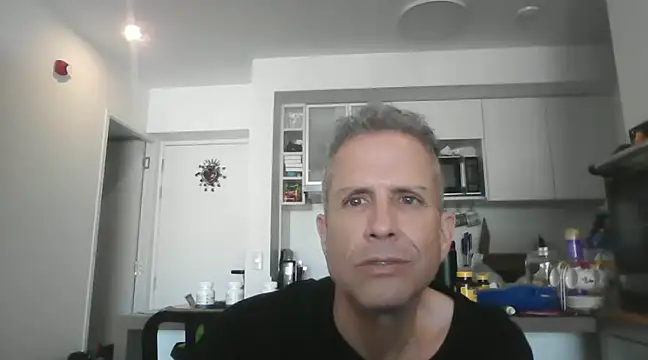 Snapshot of Diegoperrote682661 chatting on December 25, 10:05 pm Diegoperrote682661 online show from December 25, 10:05 pm