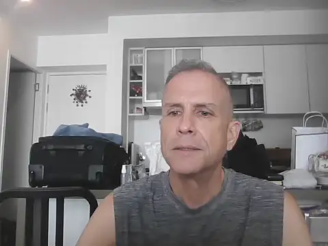 Snapshot of Diegoperrote682661 chatting on October 6, 7:00 pm Diegoperrote682661 online show from October 6, 7:00 pm