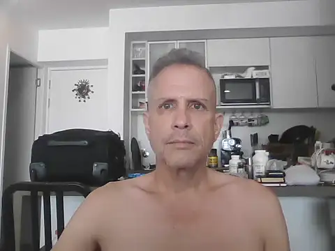 Snapshot of Diegoperrote682661 chatting on October 23, 6:17 pm Diegoperrote682661 online show from October 23, 6:17 pm