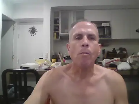 Snapshot of Diegoperrote682661 chatting on November 15, 4:21 am Diegoperrote682661 online show from November 15, 4:21 am