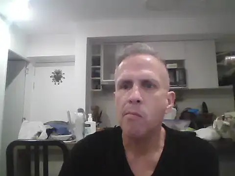 Snapshot of Diegoperrote682661 chatting on November 27, 3:52 am Diegoperrote682661 online show from November 27, 3:52 am