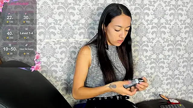 Mia scarlet69 online show from February 6, 12:16 pm