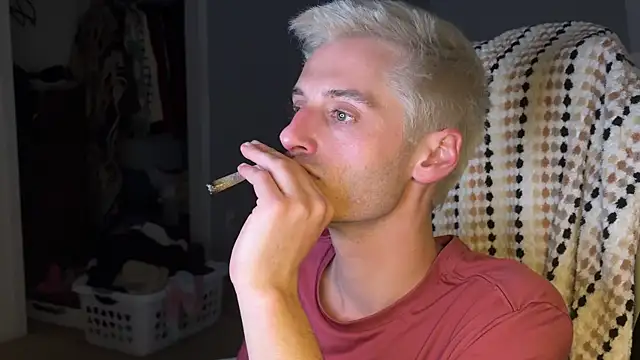 Dylansd online show from December 30, 9:27 am