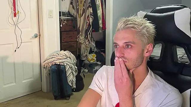 Dylansd online show from January 2, 3:58 am