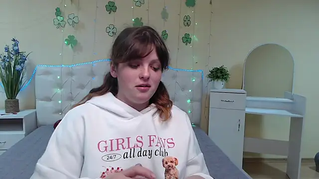 StaceyLex online show from March 19, 6:35 am