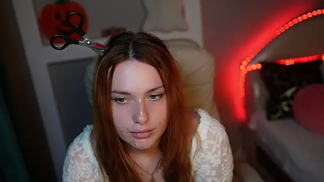 Snapshot of LisaElfy chatting on October 22, 3:56 pm LisaElfy online show from October 22, 3:56 pm