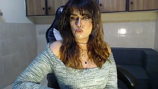 pareeti online show from February 9, 11:42 pm