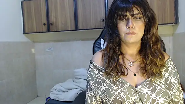 pareeti online show from February 15, 12:14 pm