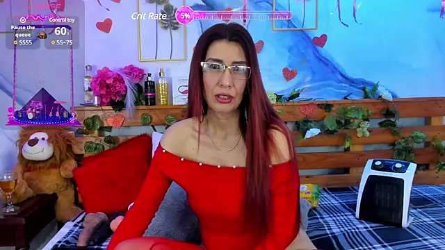 Snapshot of Perla_Franco chatting on February 15, 6:23 am Perla Franco online show from February 15, 6:23 am