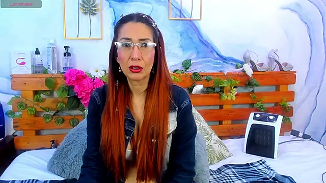 Snapshot of Perla_Franco chatting on March 21, 5:11 am Perla Franco online show from March 21, 5:11 am