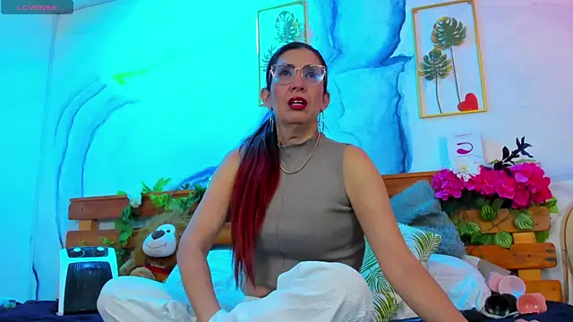 Snapshot of Perla_Franco chatting on September 12, 8:36 am Perla Franco online show from September 12, 8:36 am