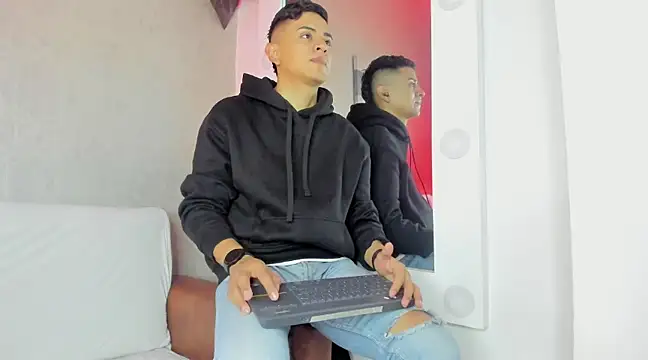 Lucii fer  online show from February 23, 11:44 am