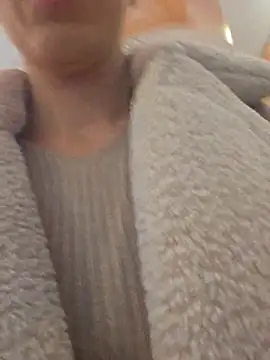 beaverwoman online show from October 31, 8:26 am