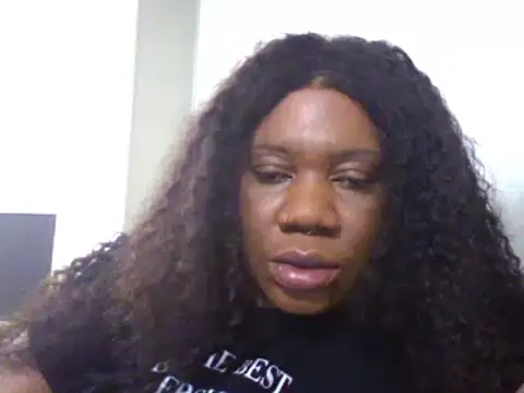 Snapshot of bonbonaumiel chatting on December 5, 11:18 pm bonbonaumiel online show from December 5, 11:18 pm