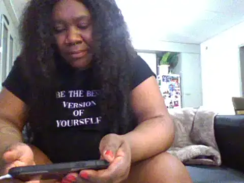 Snapshot of bonbonaumiel chatting on December 13, 7:32 pm bonbonaumiel online show from December 13, 7:32 pm