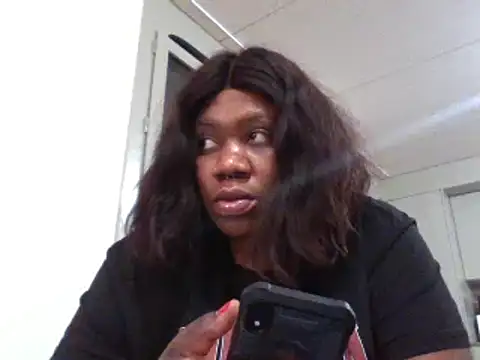 Snapshot of bonbonaumiel chatting on December 27, 4:21 pm bonbonaumiel online show from December 27, 4:21 pm