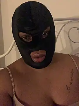 Snapshot of bonbonaumiel chatting on January 14, 7:21 pm bonbonaumiel online show from January 14, 7:21 pm