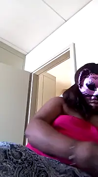 Snapshot of bonbonaumiel chatting on January 19, 1:55 pm bonbonaumiel online show from January 19, 1:55 pm