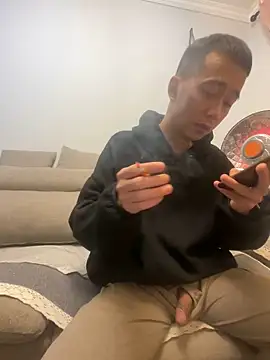 Snapshot of ngg9414 chatting on February 27, 11:31 am ngg9414 online show from February 27, 11:31 am