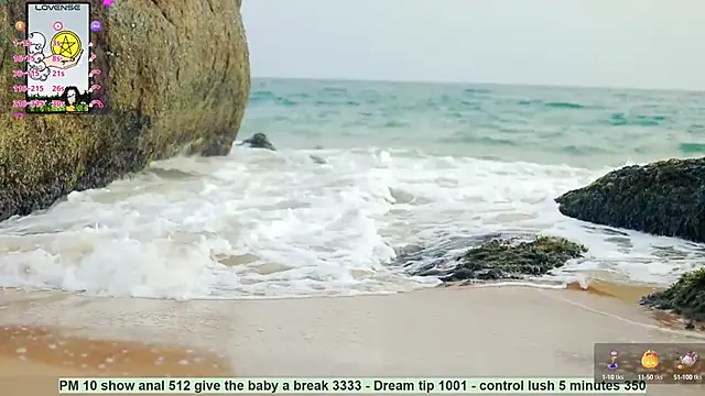 Snapshot of _sex_in_paradise_ chatting on December 13, 12:20 am sex in paradise online show from December 13, 12:20 am