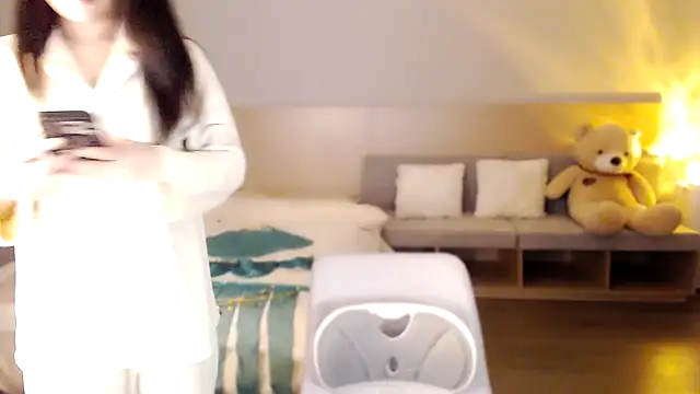 Lucky-baby online show from February 10, 1:55 pm