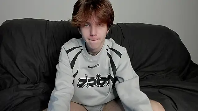 Snapshot of braxiboy chatting on December 5, 12:22 pm braxiboy online show from December 5, 12:22 pm