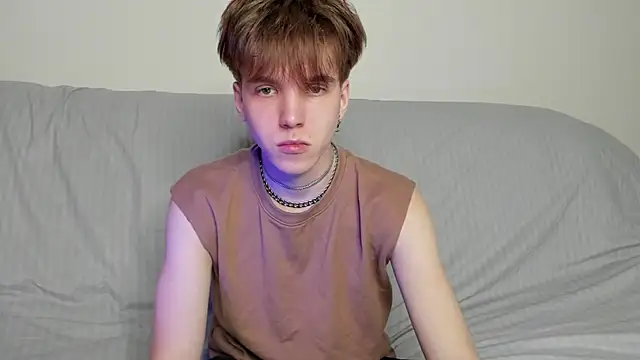 Snapshot of braxiboy chatting on December 13, 12:06 pm braxiboy online show from December 13, 12:06 pm