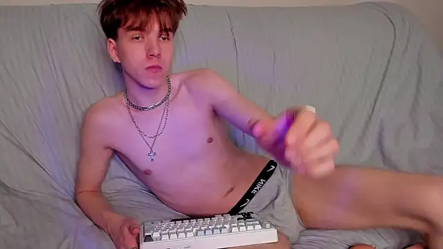 Snapshot of braxiboy chatting on December 19, 4:57 pm braxiboy online show from December 19, 4:57 pm