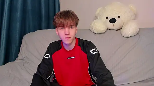 Snapshot of braxiboy chatting on December 20, 7:22 am braxiboy online show from December 20, 7:22 am