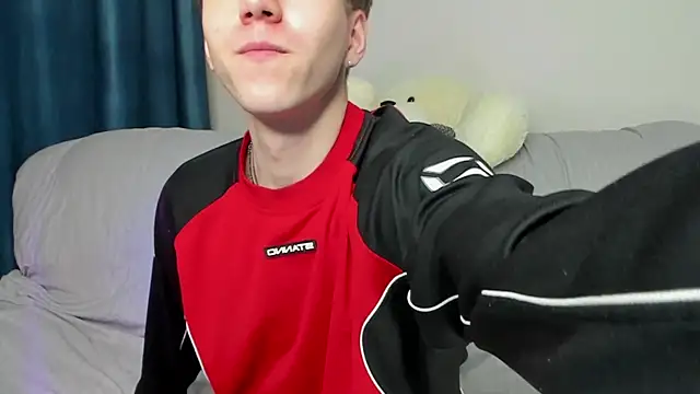 Snapshot of braxiboy chatting on December 22, 5:21 pm braxiboy online show from December 22, 5:21 pm