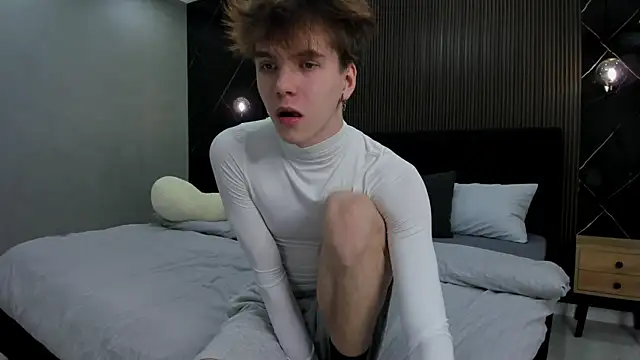 Snapshot of braxiboy chatting on January 8, 12:26 pm braxiboy online show from January 8, 12:26 pm