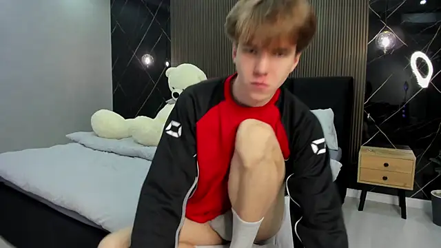 Snapshot of braxiboy chatting on January 12, 12:55 pm braxiboy online show from January 12, 12:55 pm