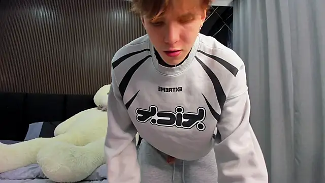 Snapshot of braxiboy chatting on January 25, 9:47 am braxiboy online show from January 25, 9:47 am