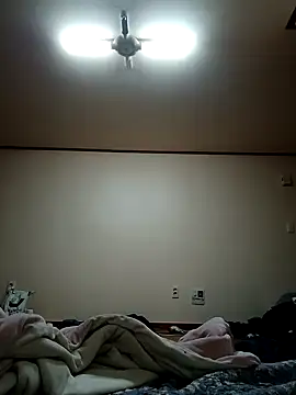 hello098712 online show from February 1, 1:09 pm