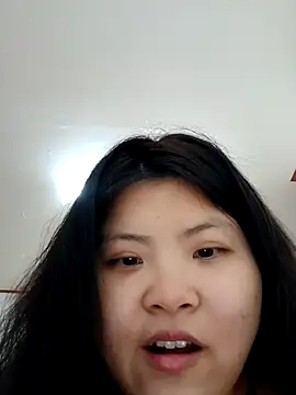 hello098712 online show from February 3, 10:03 am