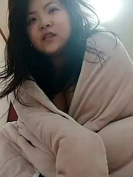 hello098712 online show from February 9, 7:27 am