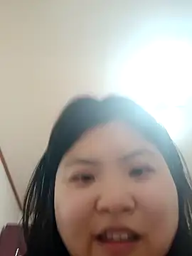 hello098712 online show from February 10, 3:42 pm