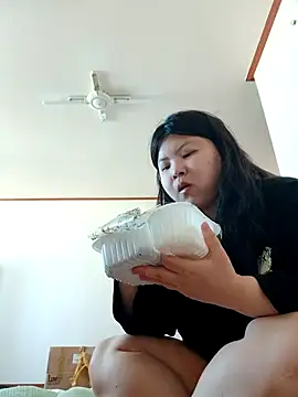 hello098712 online show from March 14, 4:32 am