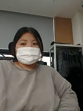 hello098712 online show from October 1, 3:23 am