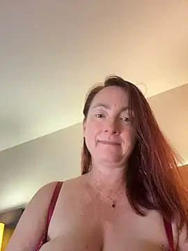 LouiseTswing online show from July 16, 7:31 pm