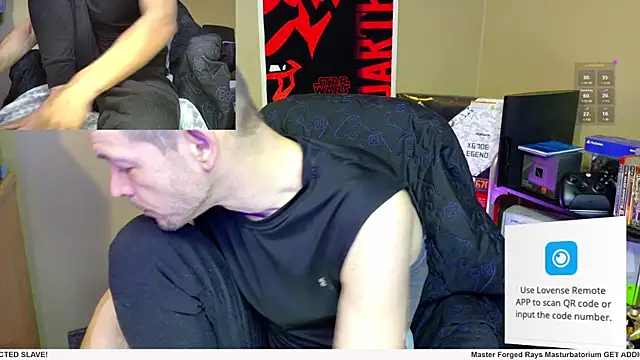 Snapshot of MasterForgedRayy chatting on December 2, 3:58 am MasterForgedRayy online show from December 2, 3:58 am