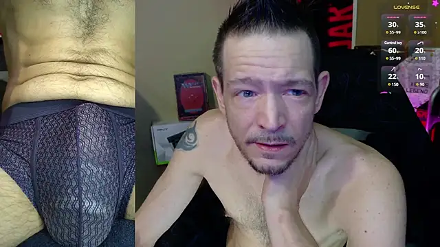 Snapshot of MasterForgedRayy chatting on January 15, 12:36 pm MasterForgedRayy online show from January 15, 12:36 pm