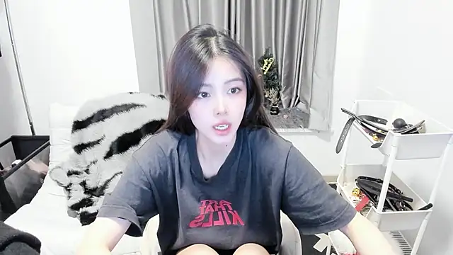 Snapshot of bbtt544 chatting on March 19, 2:35 pm bbtt544 online show from March 19, 2:35 pm