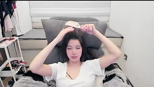 bbtt544 online show from December 15, 1:48 pm