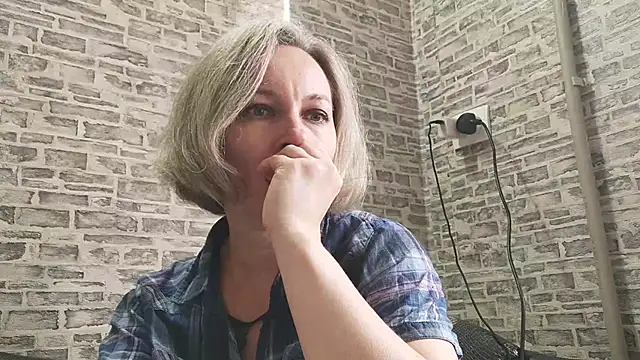 EdithManning online show from January 9, 9:37 am