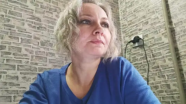 EdithManning online show from January 25, 10:19 am