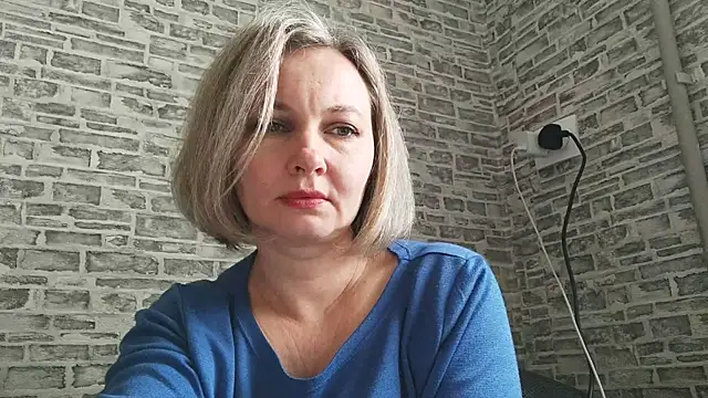 EdithManning online show from February 11, 6:19 am